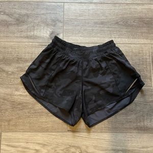 Lululemon Hotty Hot shorts